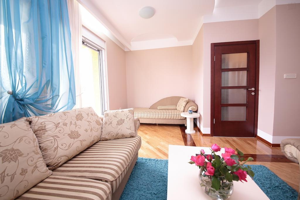 Apartments Aleksandra Podgorica Pokoj fotografie